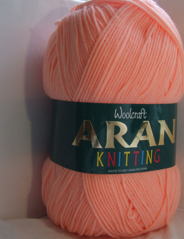 100% Acrylic Aran Yarn x2 400g Balls Peach